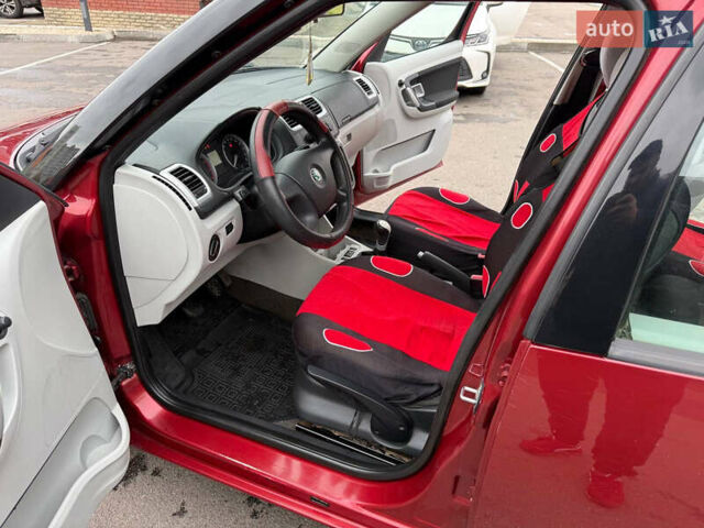 Красный Шкода Румстер, объемом двигателя 1.4 л и пробегом 158 тыс. км за 5000 $, фото 18 на Automoto.ua