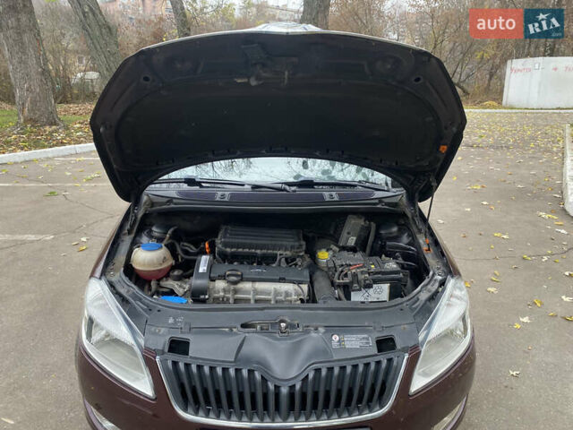 Красный Шкода Румстер, объемом двигателя 1.39 л и пробегом 48 тыс. км за 6700 $, фото 34 на Automoto.ua