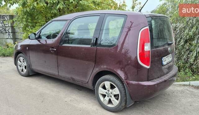Шкода Румстер 2012 в Киеве на Automoto.ua Красный Шкода Румстер, объемом двигателя 1.39 л и пробегом 48 тыс. км за 6500 $, фото 2 на Automoto.ua