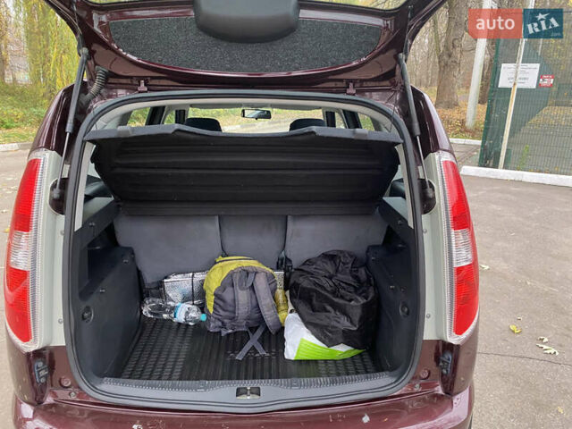 Красный Шкода Румстер, объемом двигателя 1.39 л и пробегом 48 тыс. км за 6700 $, фото 29 на Automoto.ua