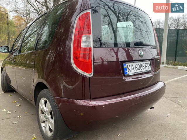 Красный Шкода Румстер, объемом двигателя 1.39 л и пробегом 48 тыс. км за 6700 $, фото 7 на Automoto.ua