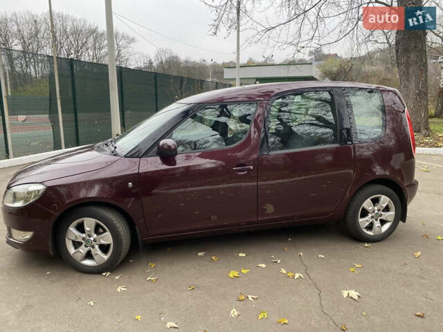 Красный Шкода Румстер, объемом двигателя 1.39 л и пробегом 48 тыс. км за 6700 $, фото 4 на Automoto.ua