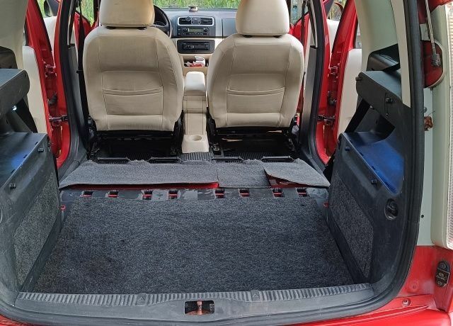 Червоний Шкода Румстер, об'ємом двигуна 1.4 л та пробігом 275 тис. км за 5000 $, фото 2 на Automoto.ua