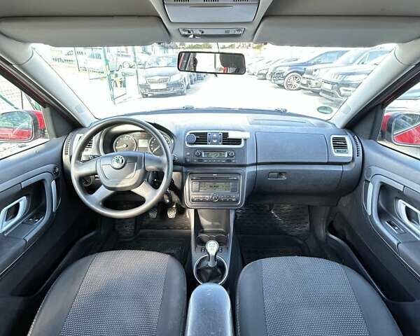Червоний Шкода Румстер, об'ємом двигуна 1.39 л та пробігом 190 тис. км за 5400 $, фото 14 на Automoto.ua