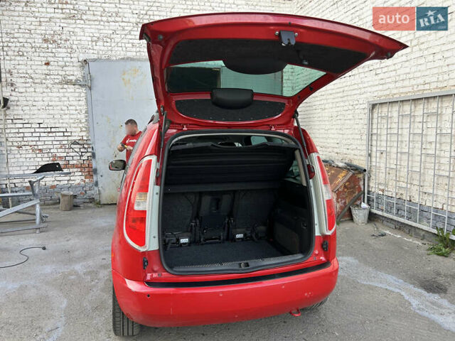 Красный Шкода Румстер, объемом двигателя 1.4 л и пробегом 190 тыс. км за 5300 $, фото 7 на Automoto.ua