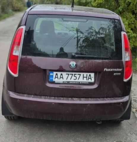 Красный Шкода Румстер, объемом двигателя 1.4 л и пробегом 49 тыс. км за 6700 $, фото 1 на Automoto.ua