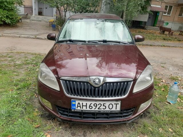 Червоний Шкода Румстер, об'ємом двигуна 1.4 л та пробігом 200 тис. км за 5600 $, фото 2 на Automoto.ua