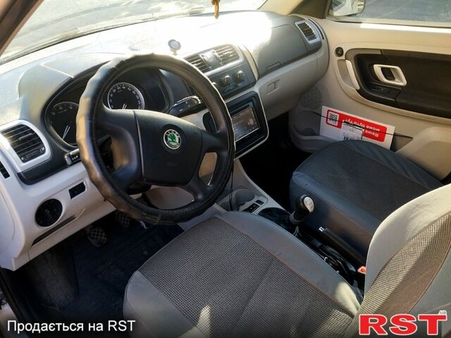 Шкода Румстер, объемом двигателя 1.4 л и пробегом 170 тыс. км за 4200 $, фото 4 на Automoto.ua