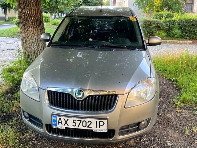 Шкода Румстер, объемом двигателя 1.4 л и пробегом 230 тыс. км за 5000 $, фото 3 на Automoto.ua