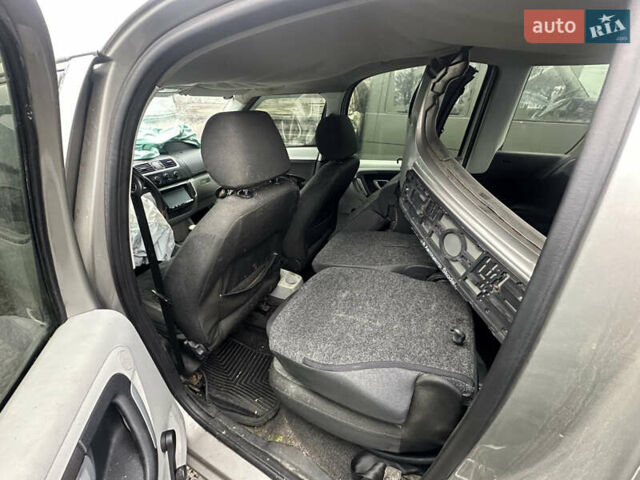 Шкода Румстер, объемом двигателя 1.6 л и пробегом 270 тыс. км за 1850 $, фото 6 на Automoto.ua