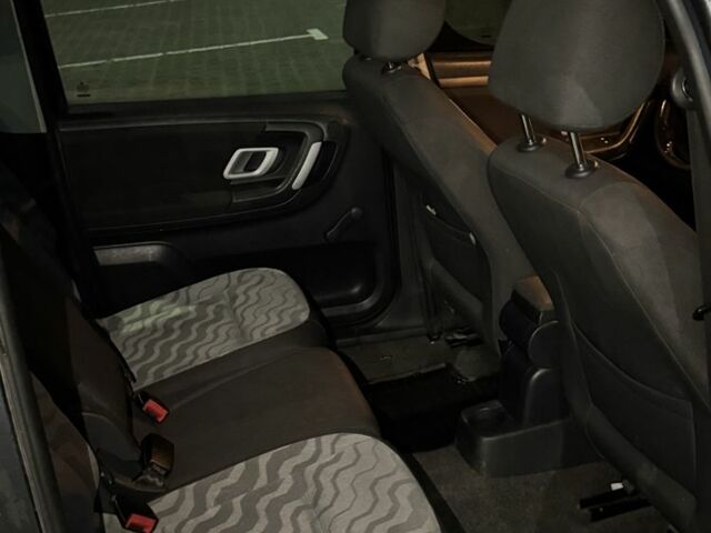 Сірий Шкода Румстер, об'ємом двигуна 1.4 л та пробігом 181 тис. км за 4750 $, фото 21 на Automoto.ua