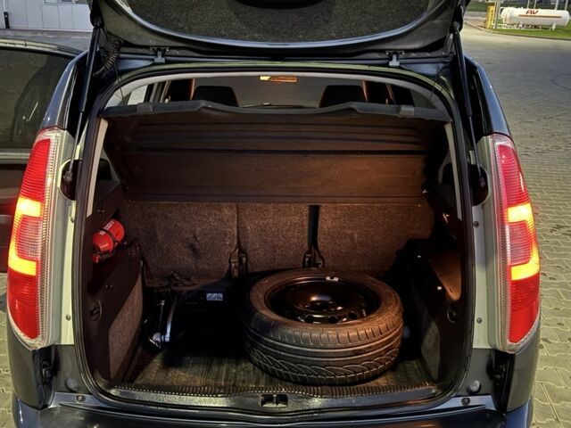 Сірий Шкода Румстер, об'ємом двигуна 1.4 л та пробігом 181 тис. км за 4750 $, фото 12 на Automoto.ua