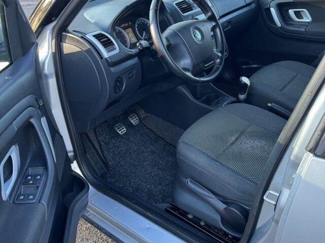 Шкода Румстер 2008 в Лубнах на Automoto.ua Серый Шкода Румстер, объемом двигателя 1.6 л и пробегом 225 тыс. км за 5999 $, фото 4 на Automoto.ua