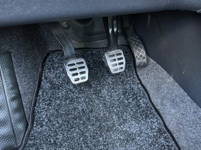 Шкода Румстер 2008 в Лубнах на Automoto.ua Серый Шкода Румстер, объемом двигателя 1.6 л и пробегом 225 тыс. км за 5999 $, фото 7 на Automoto.ua