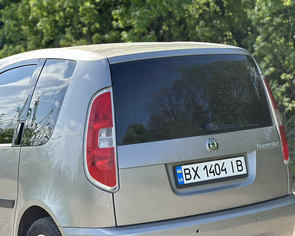 Серый Шкода Румстер, объемом двигателя 1.6 л и пробегом 228 тыс. км за 6500 $, фото 4 на Automoto.ua