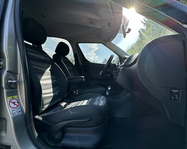 Серый Шкода Румстер, объемом двигателя 1.6 л и пробегом 228 тыс. км за 6500 $, фото 14 на Automoto.ua