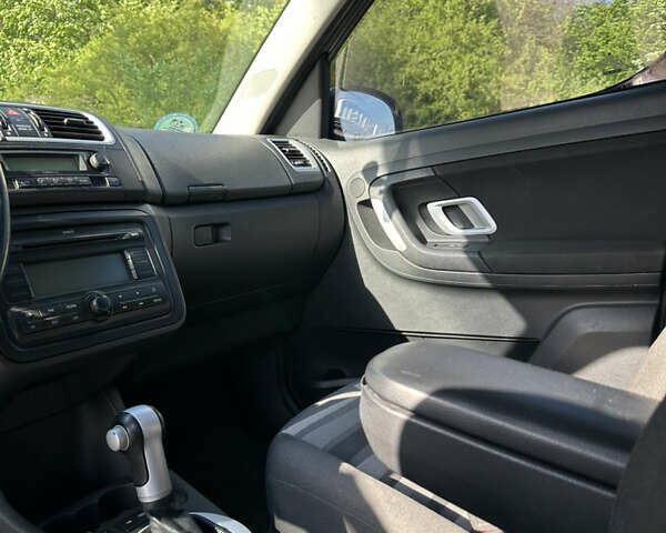 Серый Шкода Румстер, объемом двигателя 1.6 л и пробегом 228 тыс. км за 6500 $, фото 17 на Automoto.ua