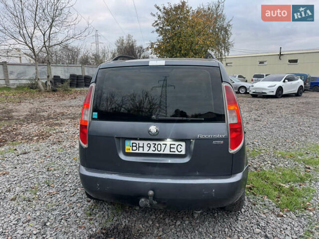 Серый Шкода Румстер, объемом двигателя 1.42 л и пробегом 300 тыс. км за 2600 $, фото 6 на Automoto.ua