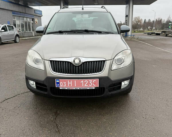 Серый Шкода Румстер, объемом двигателя 1.4 л и пробегом 193 тыс. км за 5300 $, фото 13 на Automoto.ua