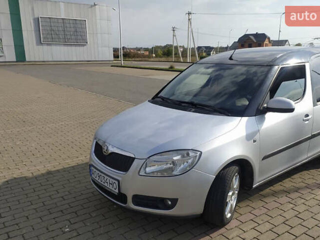 Серый Шкода Румстер, объемом двигателя 1.4 л и пробегом 250 тыс. км за 4500 $, фото 1 на Automoto.ua