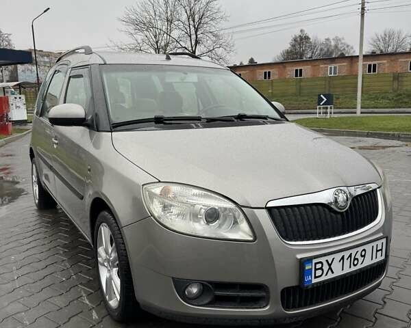 Сірий Шкода Румстер, об'ємом двигуна 1.6 л та пробігом 217 тис. км за 5499 $, фото 5 на Automoto.ua