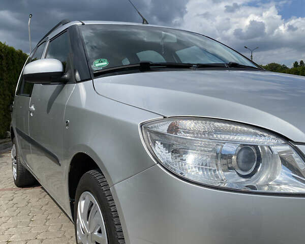 Сірий Шкода Румстер, об'ємом двигуна 1.6 л та пробігом 214 тис. км за 5990 $, фото 9 на Automoto.ua