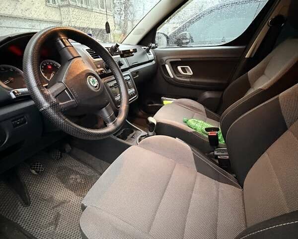 Серый Шкода Румстер, объемом двигателя 1.6 л и пробегом 314 тыс. км за 7300 $, фото 6 на Automoto.ua