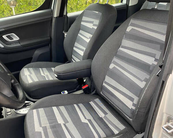 Сірий Шкода Румстер, об'ємом двигуна 1.6 л та пробігом 214 тис. км за 5990 $, фото 22 на Automoto.ua