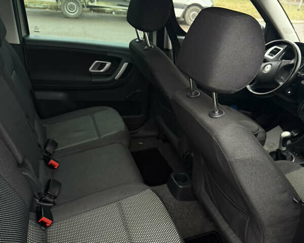 Серый Шкода Румстер, объемом двигателя 1.4 л и пробегом 193 тыс. км за 5300 $, фото 20 на Automoto.ua