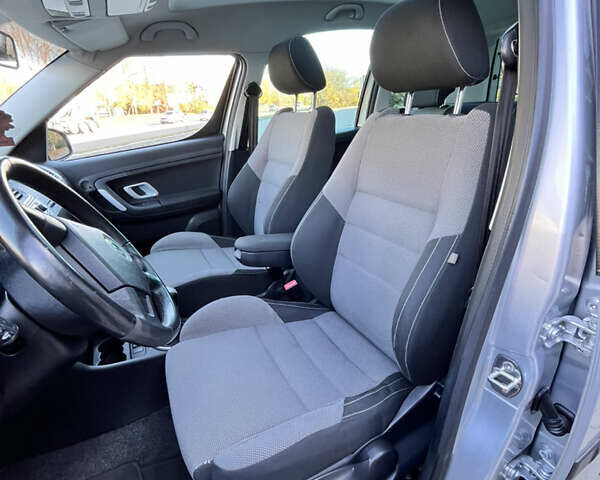 Сірий Шкода Румстер, об'ємом двигуна 1.4 л та пробігом 180 тис. км за 5950 $, фото 34 на Automoto.ua