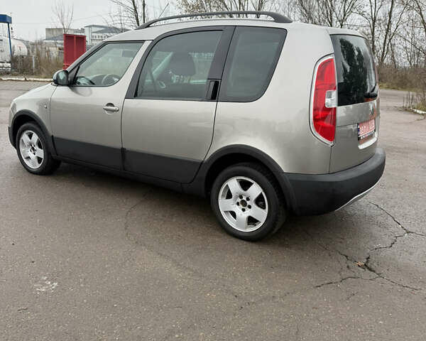 Серый Шкода Румстер, объемом двигателя 1.4 л и пробегом 193 тыс. км за 5300 $, фото 7 на Automoto.ua