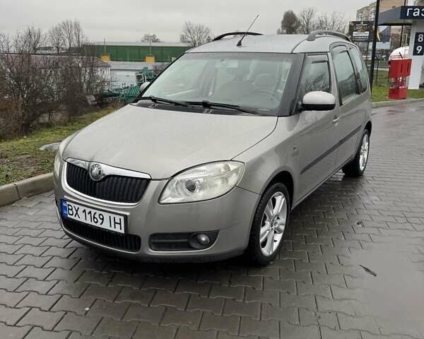 Сірий Шкода Румстер, об'ємом двигуна 1.6 л та пробігом 217 тис. км за 5499 $, фото 17 на Automoto.ua