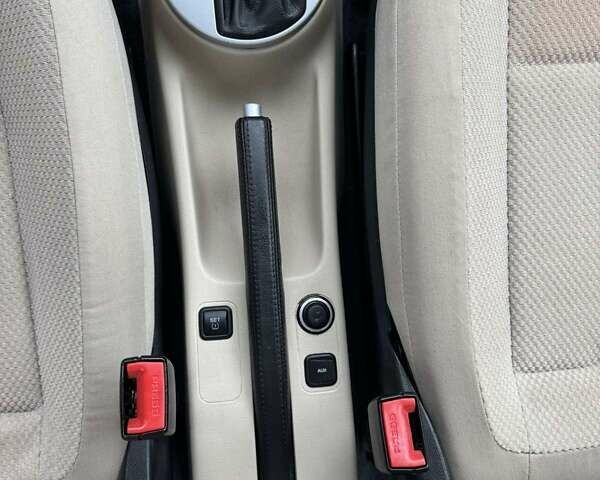 Сірий Шкода Румстер, об'ємом двигуна 1.6 л та пробігом 217 тис. км за 5499 $, фото 27 на Automoto.ua