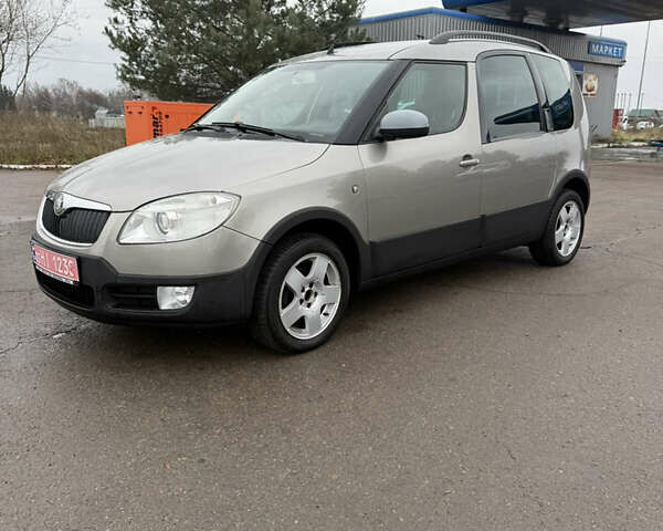 Серый Шкода Румстер, объемом двигателя 1.4 л и пробегом 193 тыс. км за 5300 $, фото 10 на Automoto.ua