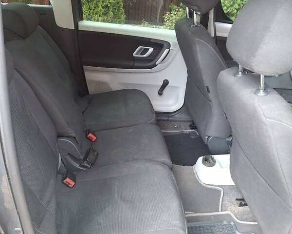 Серый Шкода Румстер, объемом двигателя 1.39 л и пробегом 169 тыс. км за 4950 $, фото 15 на Automoto.ua