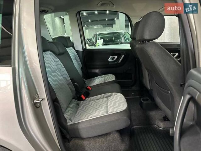 Серый Шкода Румстер, объемом двигателя 1.39 л и пробегом 279 тыс. км за 6199 $, фото 16 на Automoto.ua