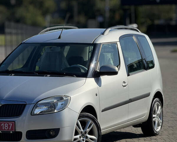 Серый Шкода Румстер, объемом двигателя 1.4 л и пробегом 205 тыс. км за 5600 $, фото 4 на Automoto.ua