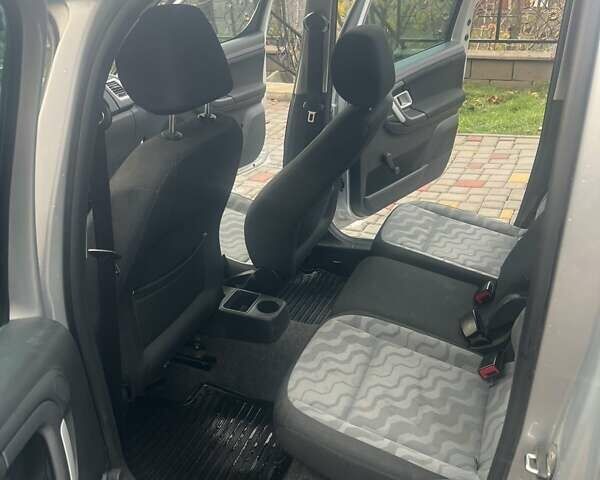 Серый Шкода Румстер, объемом двигателя 1.6 л и пробегом 310 тыс. км за 4800 $, фото 10 на Automoto.ua