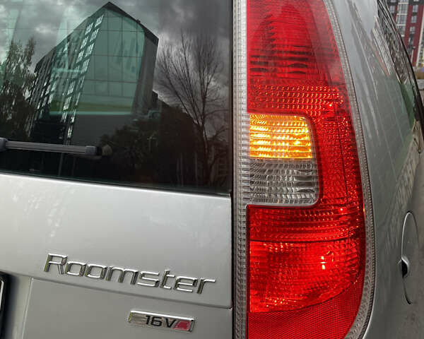 Сірий Шкода Румстер, об'ємом двигуна 1.6 л та пробігом 185 тис. км за 6500 $, фото 22 на Automoto.ua