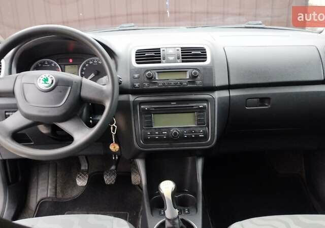 Сірий Шкода Румстер, об'ємом двигуна 1.6 л та пробігом 203 тис. км за 6200 $, фото 10 на Automoto.ua