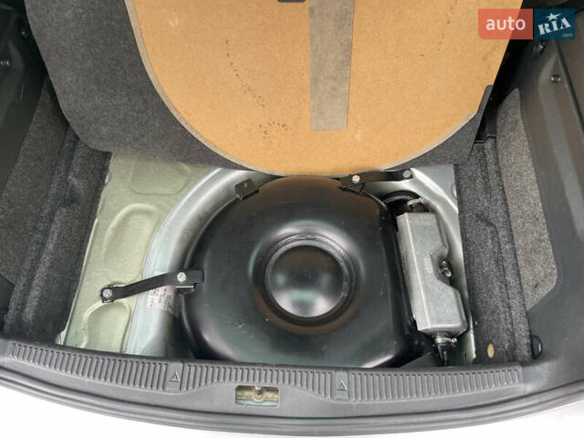 Сірий Шкода Румстер, об'ємом двигуна 1.6 л та пробігом 185 тис. км за 6500 $, фото 13 на Automoto.ua