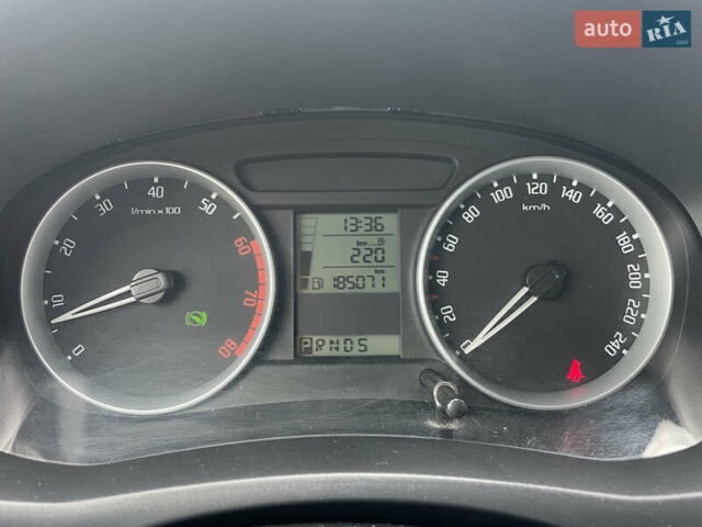 Сірий Шкода Румстер, об'ємом двигуна 1.6 л та пробігом 185 тис. км за 6500 $, фото 36 на Automoto.ua