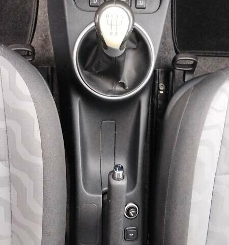 Сірий Шкода Румстер, об'ємом двигуна 1.6 л та пробігом 203 тис. км за 6200 $, фото 13 на Automoto.ua