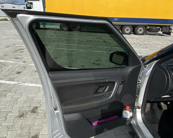 Серый Шкода Румстер, объемом двигателя 1.6 л и пробегом 308 тыс. км за 5400 $, фото 4 на Automoto.ua