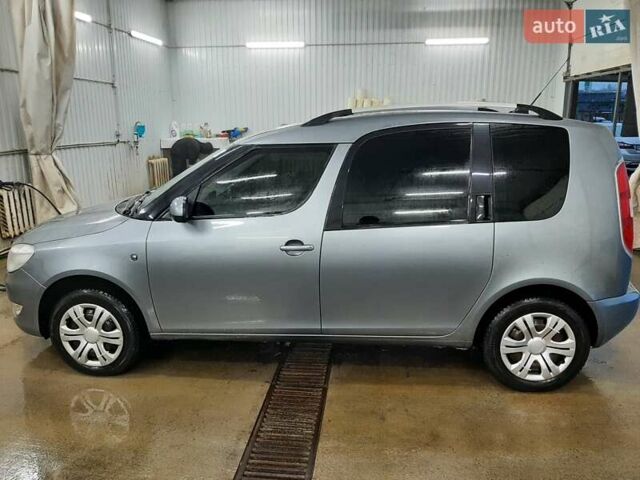 Серый Шкода Румстер, объемом двигателя 1.6 л и пробегом 202 тыс. км за 6500 $, фото 4 на Automoto.ua