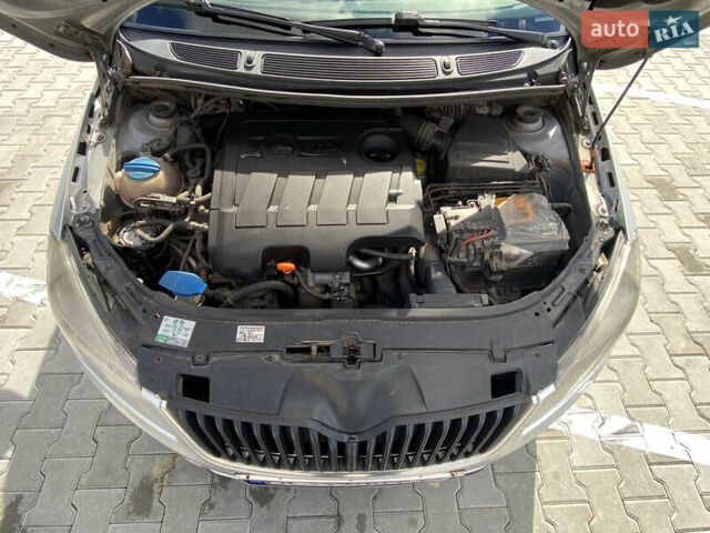 Серый Шкода Румстер, объемом двигателя 1.6 л и пробегом 308 тыс. км за 5400 $, фото 10 на Automoto.ua