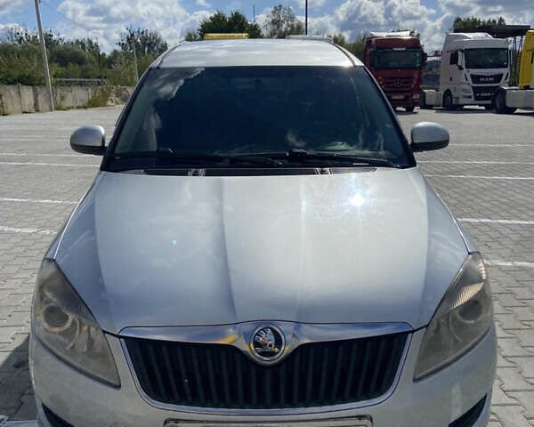 Серый Шкода Румстер, объемом двигателя 1.6 л и пробегом 308 тыс. км за 5400 $, фото 5 на Automoto.ua