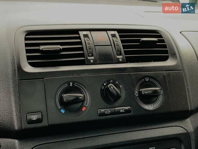 Серый Шкода Румстер, объемом двигателя 1.2 л и пробегом 225 тыс. км за 6455 $, фото 45 на Automoto.ua