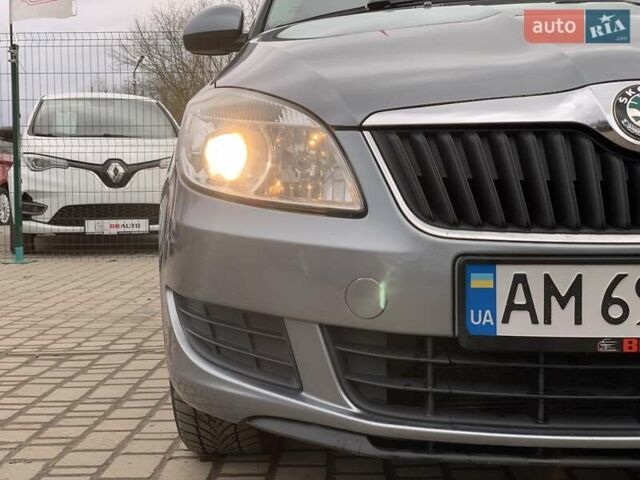 Серый Шкода Румстер, объемом двигателя 1.2 л и пробегом 225 тыс. км за 6455 $, фото 5 на Automoto.ua
