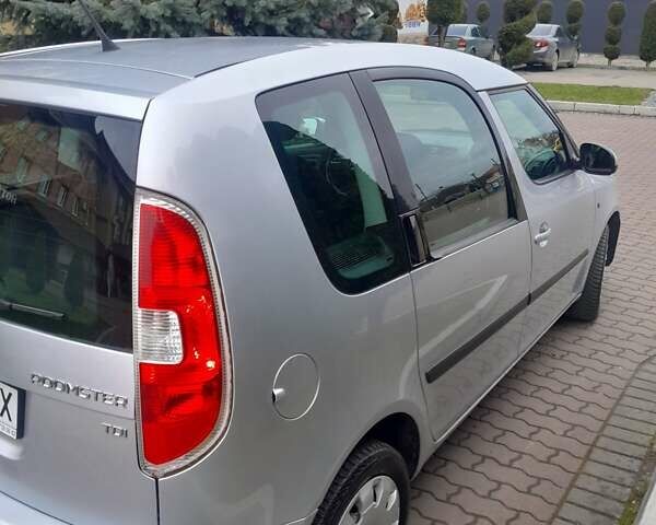 Сірий Шкода Румстер, об'ємом двигуна 1.6 л та пробігом 203 тис. км за 5699 $, фото 5 на Automoto.ua